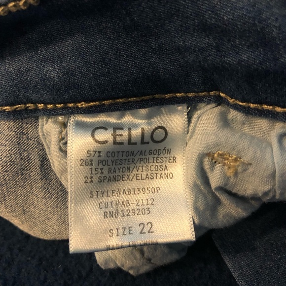 Ms. Cello Jeans - Picture 6 of 8